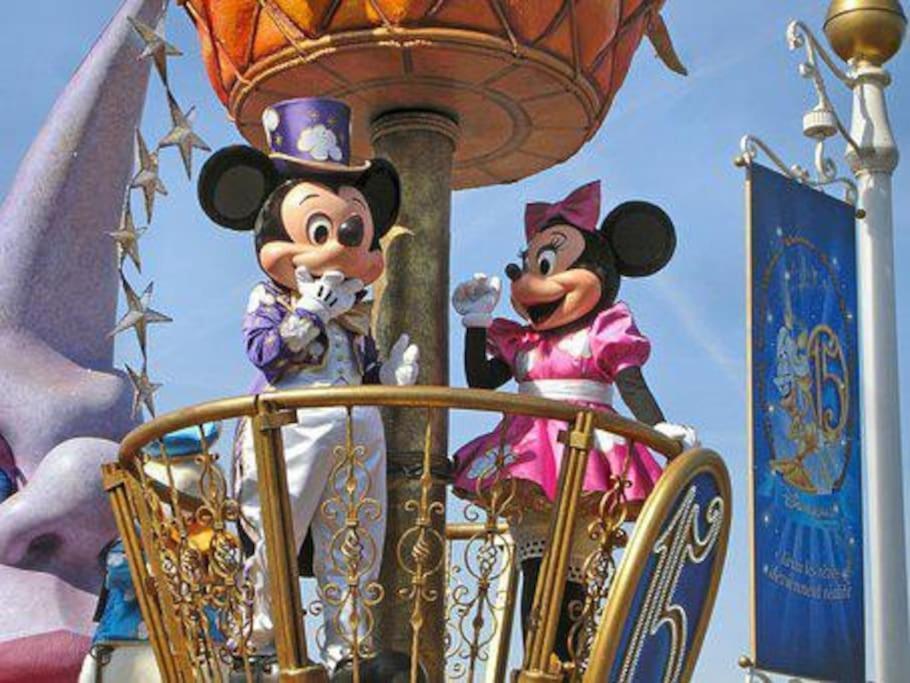 Proche Disney Et Paris - Studio Terrasse Et Parking Prive Montevrain Exterior photo